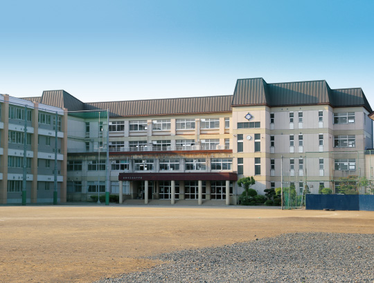 盛岡市立仙北中学校まで徒歩6分（約440m）