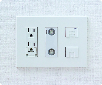 マルチメディアコンセント